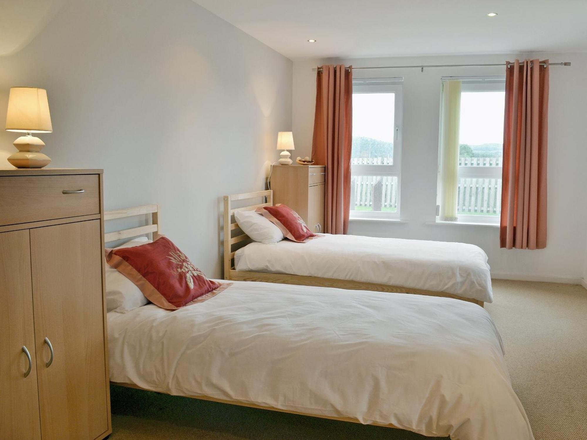Villa Waters Edge Llanelli Exterior foto