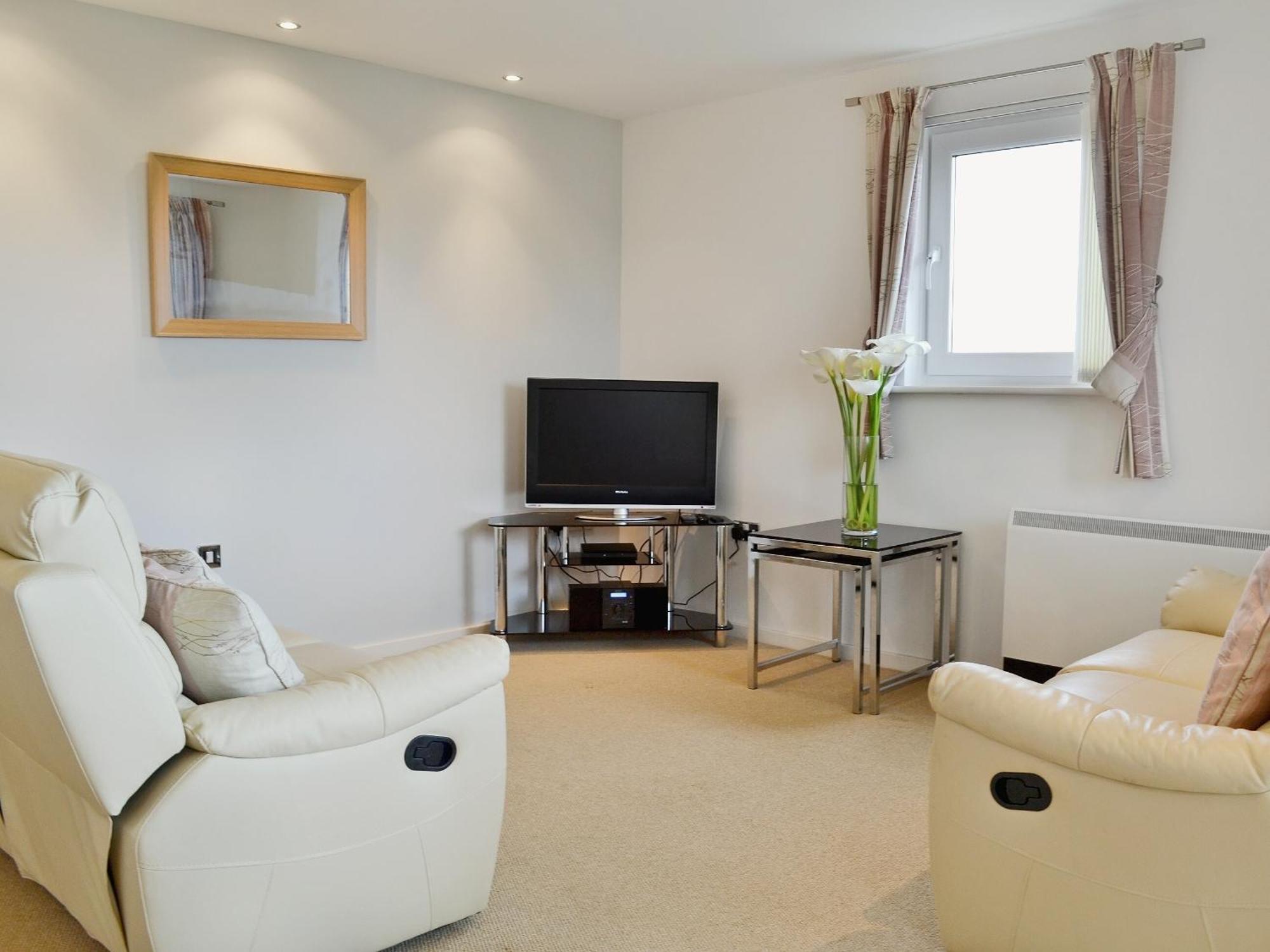 Villa Waters Edge Llanelli Exterior foto